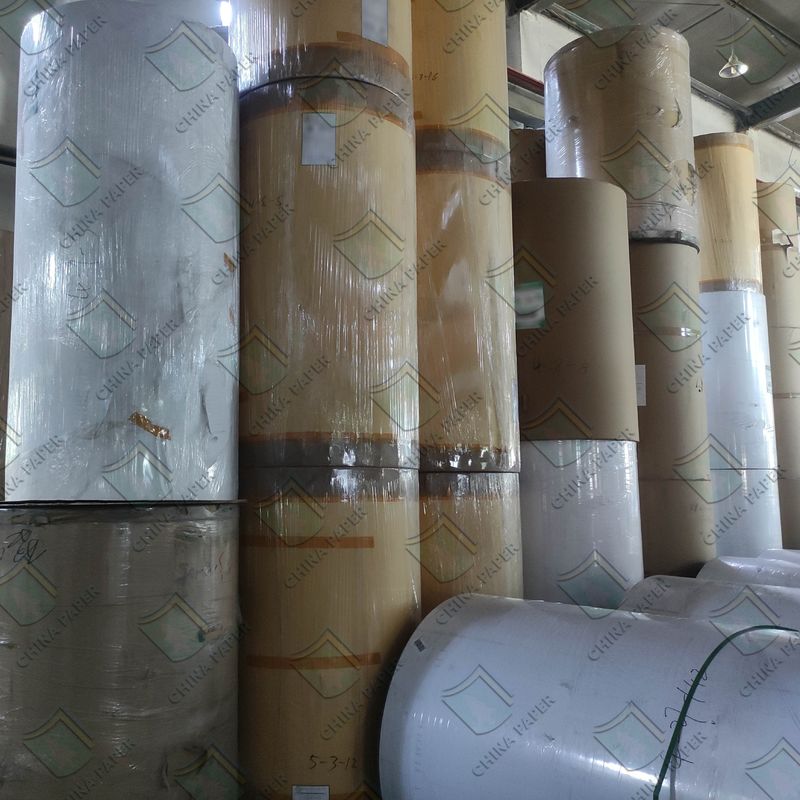 높은 대용량 C2S 아트 보드, 100% 처녀 목재 직물, 190-360 GSM, 높은 인쇄 광택, 부드러운 표면