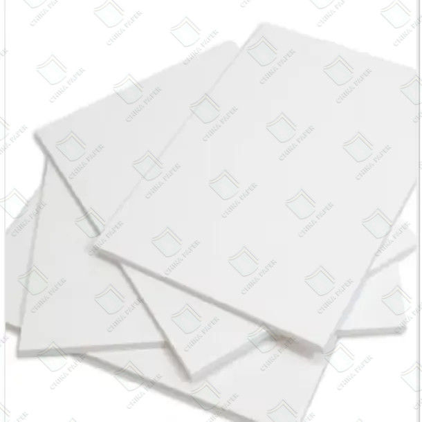 El brillo y la viveza del papel artístico C2S para la impresión de revistas son inigualables