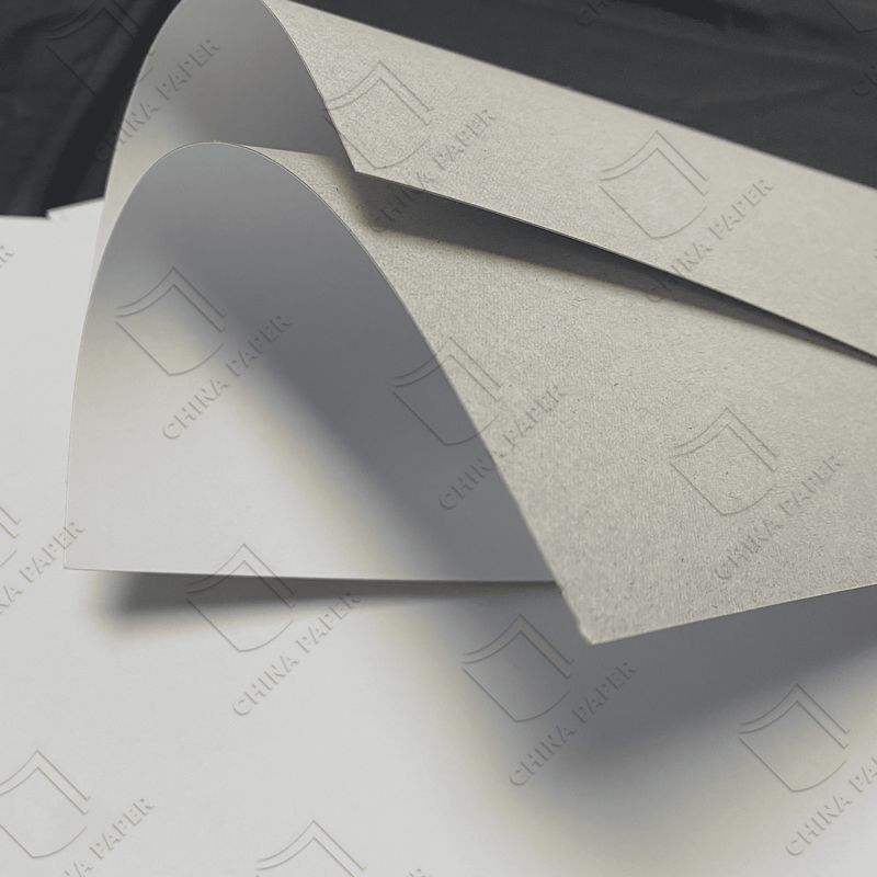 Fabricantes de papel dúplex 250GSM-450GSM cartón papel blanco cartón doble cartón espalda gris para envases corrugados
