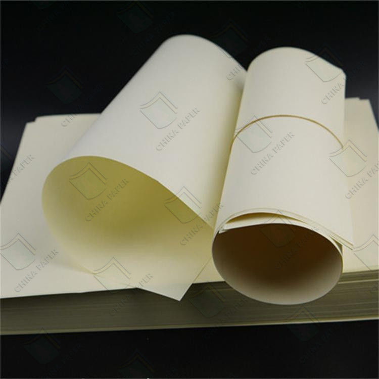 Arkusze papieru offsetowego China Manufacturers Cream Color Uncoated Woodfree Offset Printing Paper