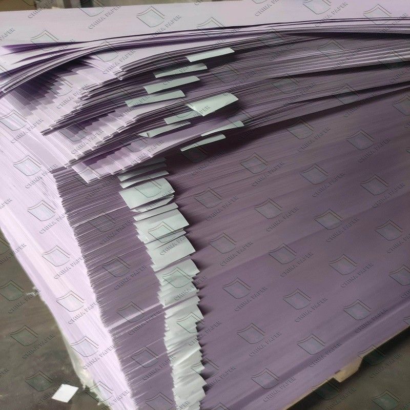 Wytrzymały, niezawodny i wolny od plam komputer CFB CB CF Żółty bezwęglowy papier NCR 50 gm 55 gm 60 gm