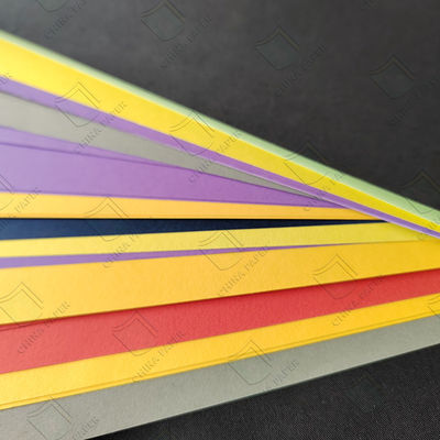 Substance 60g-400gm 55g Papier couleur Fabricant de papier couleur foncée