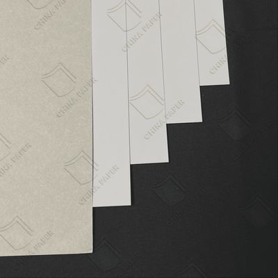 Papel de pasta reciclado 110 g 160 g Cartão duplex com parte traseira cinza ou preta para embalagens de caixa